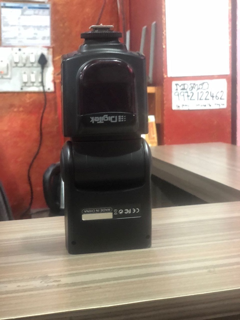 Digitek speed lite flash