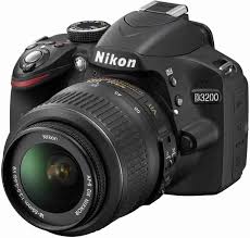 NIKON D3200
